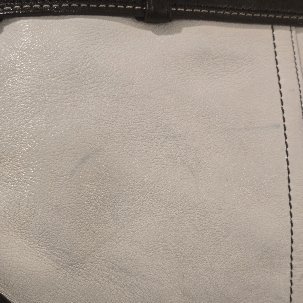Coach Handbag - Picture 8 of 17